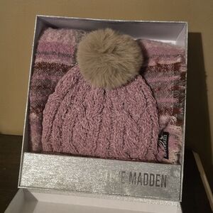 Steve Madden Mauve Cable Knit Pom Beanie & Matching Scarf Set